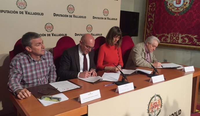 Firma para la creación del Consejo de Diálogo Social