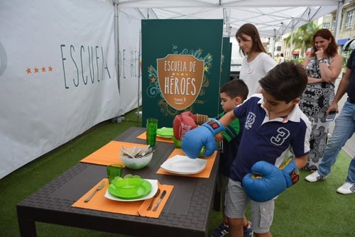 Iniciativa 'Escuela de Héroes' de Fundación Caser