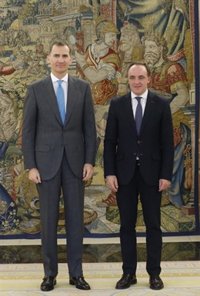 El Rey aplaude la propuesta de UPN de reducir al menos un 30% los gastos electorales