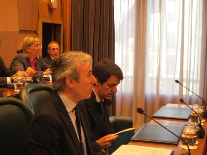 Jorge Azcón (PP) en el pleno de este martes en el Ayuntamiento
