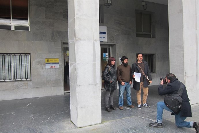 Andrés Ron Vilanova, a la derecha