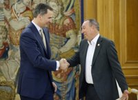 El Rey reconoce el esfuerzo de Compromís para evitar elecciones y su talante negociador