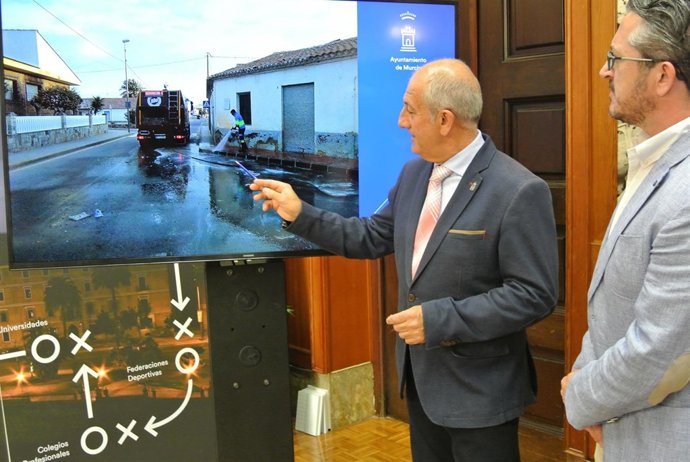 El concejal de Fomento, Roque Ortiz