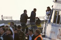 Dos barcos con 18 inmigrantes a bordo parten de Grecia hacia Turquía