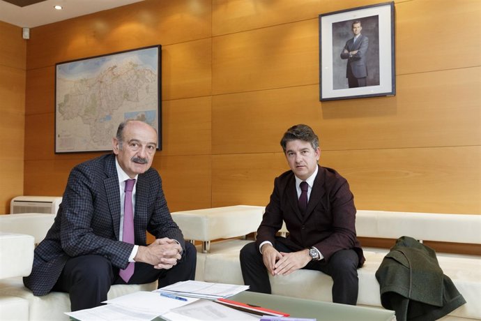 El consejero y el alcalde