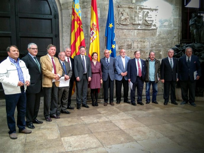 El 'president' y la consellera se han reunido con el sector en el Palau