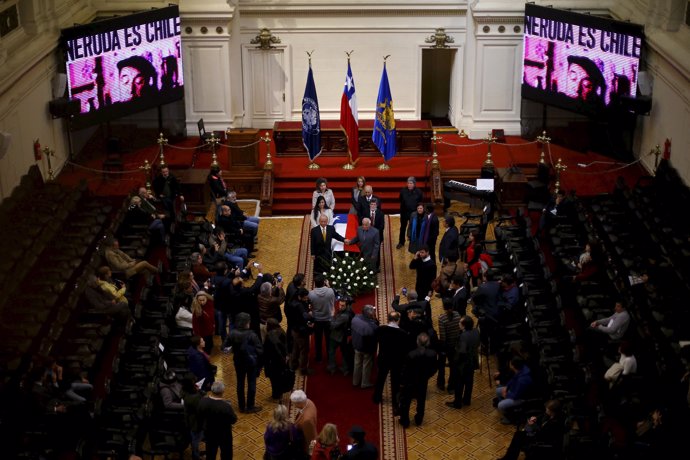 Homenaje a Pablo Neruda en Santiago en la exsede del Congreso Nacional