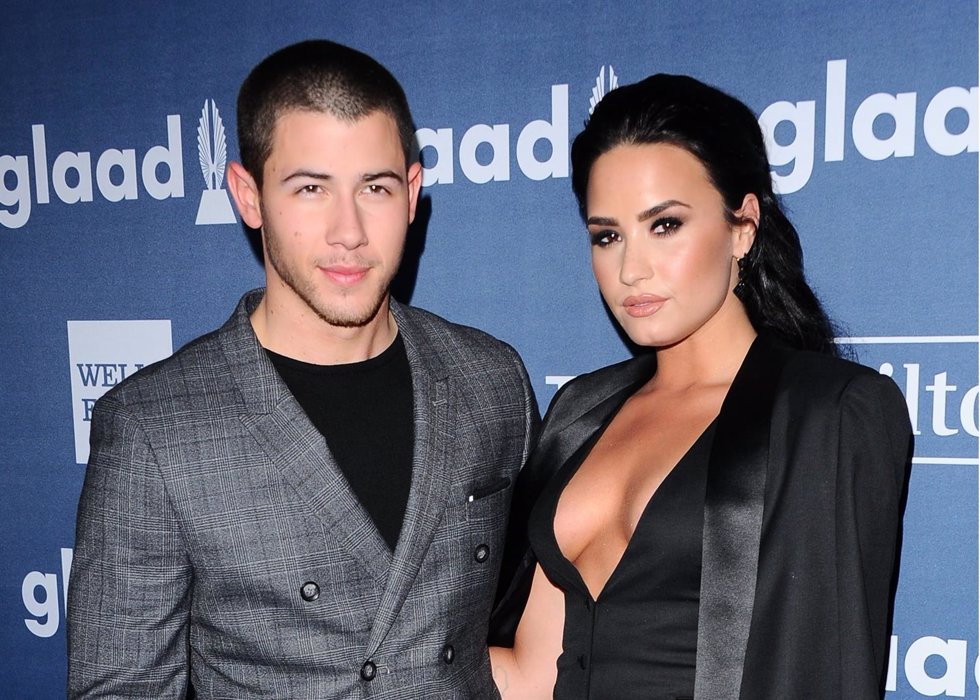 NICK JONAS Y DEMI LOVATO CANCELAN SUS CONCIERTOS