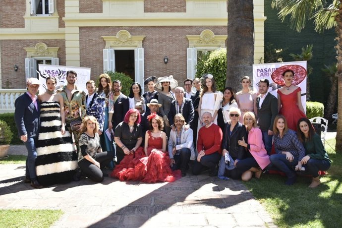 Diseñadores, modelos, peluqueros y maquilladores