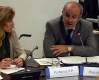 Corral (PP): Mientras Maestre asaltaba capillas yo excavaba fosas de Guerra Civil"