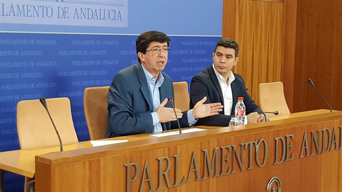Juan Marín junto a Sergio Romero