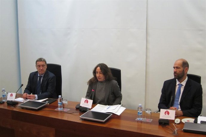 Endika Sánchez, Marisol Garmendia y Marcos Boronat