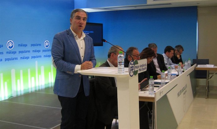 Elías Bendodo en Consejo de Alcaldes del PP de Málaga
