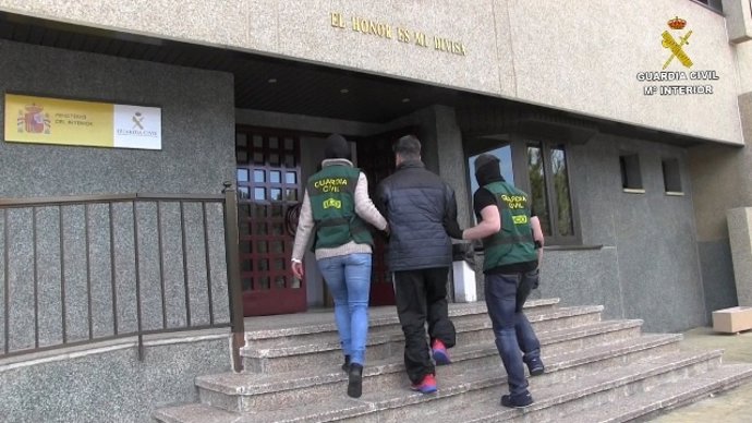 La Guardia Civil detiene a siete personas que introducían cocaina
