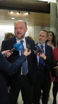 Pradas prevé que la mayoría de listas de PSOE las formen las mismas personas