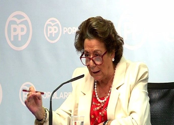 Rita Barberá en rueda de prensa. Archivo