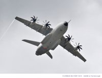 Airbus reconoce "nuevos problemas inesperados" en el motor del avión A400M