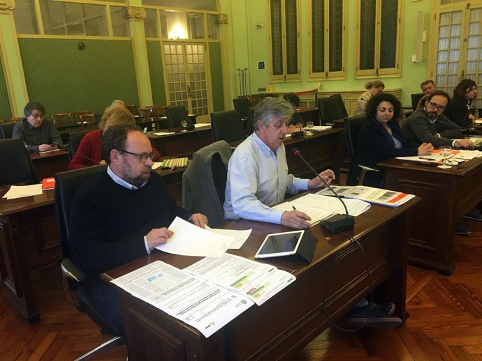 Diputados del PSIB  en comisión 