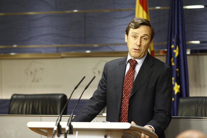 Rueda de prensa de Rafael Hernando en el Congreso