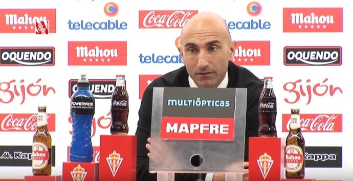 Abelardo Fernández, entrenador del Sporting de Gijón