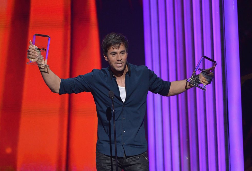 Performs onstage at the 2015 Billboard Latin Music Awards presented bu State Far
