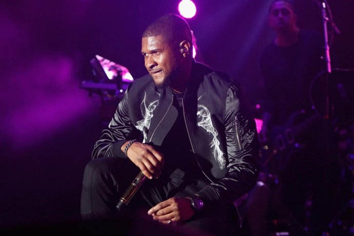 Performs onstage at 11th Annual Jazz In The Gardens Music Festival - Day 2 at Su