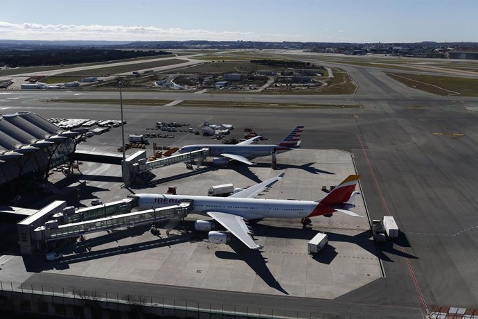 Aeropuerto de Barajas, avión, aviones,  