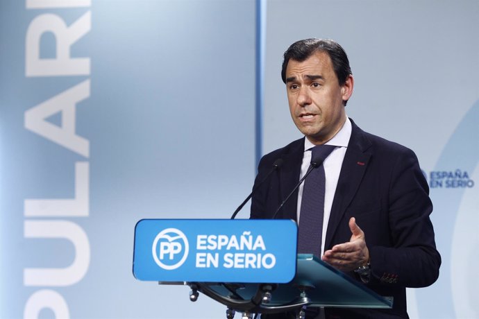 Fernando Martínez-Maíllo en la sede del PP