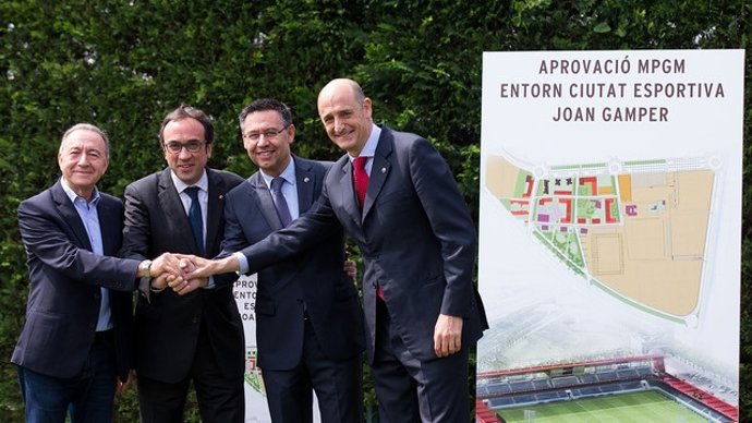 Antoni Poveda Josep Rull Josep Maria Bartomeu Jordi Moix Miniestadi