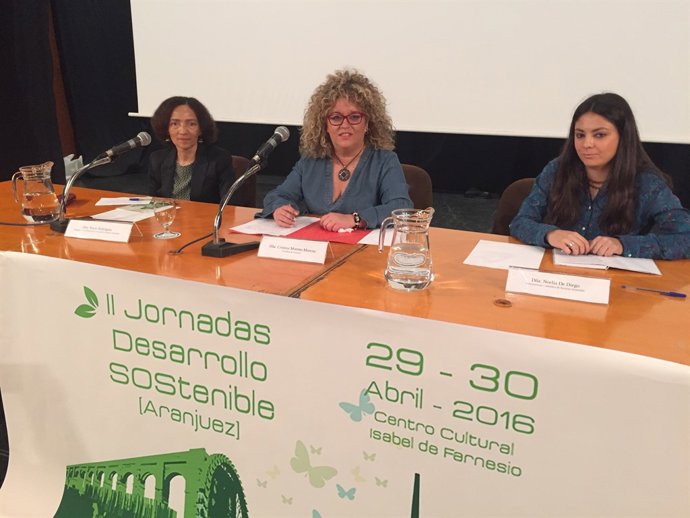 La alcaldesa durante una jornada de Desarrollo Sostenible