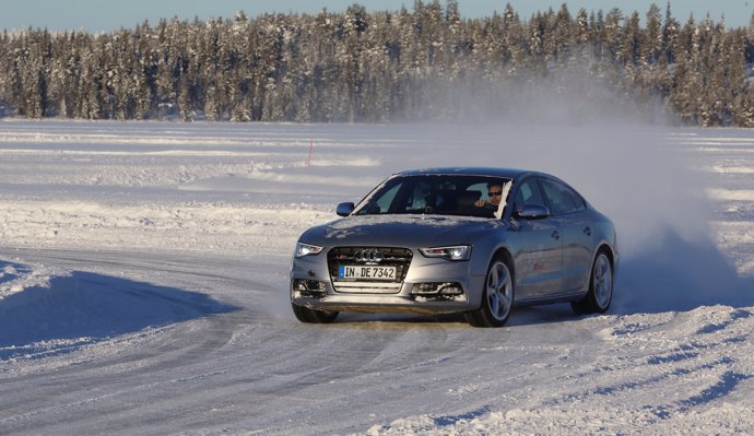 Cursos de conducción en nieve de Audi