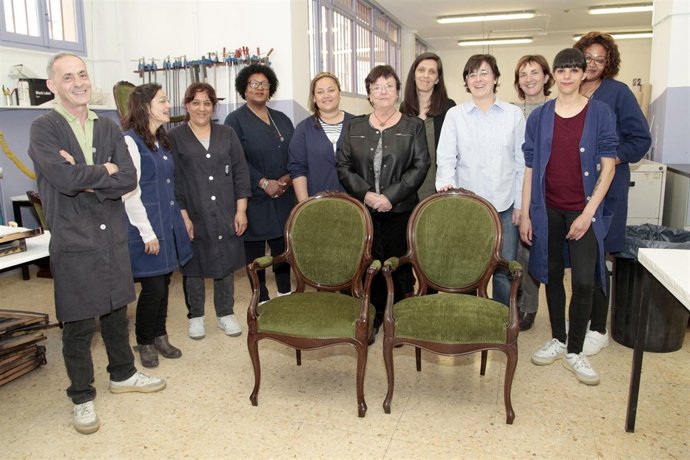 Beaumont y Egino con personal del tajo.