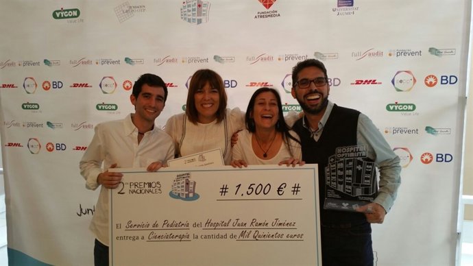 Premio a la unidad de pediatría del Complejo Hospitalario de Huelva. 
