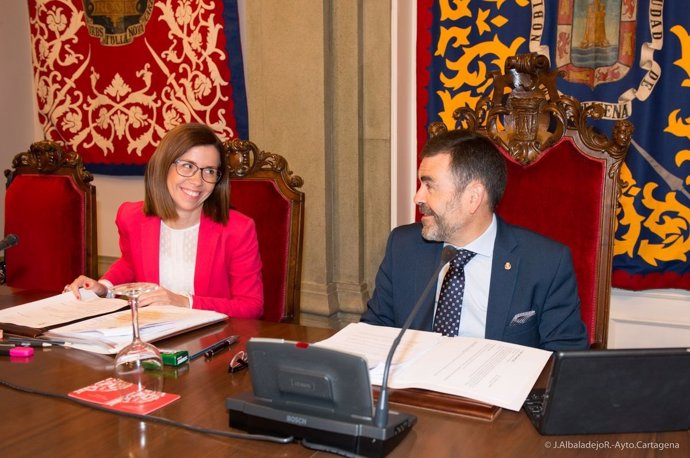 Pleno ordinario Cartagena con el alcalde y la vicealcaldesa
