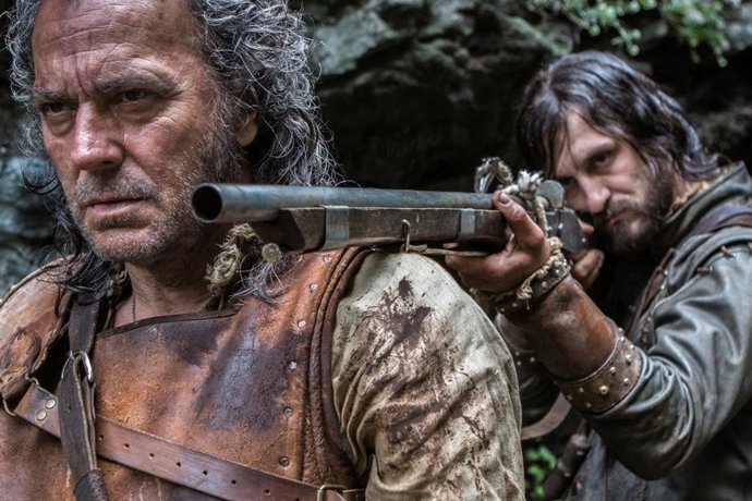 Díaz Yanes rueda en Conil escenas de la película 'Oro'