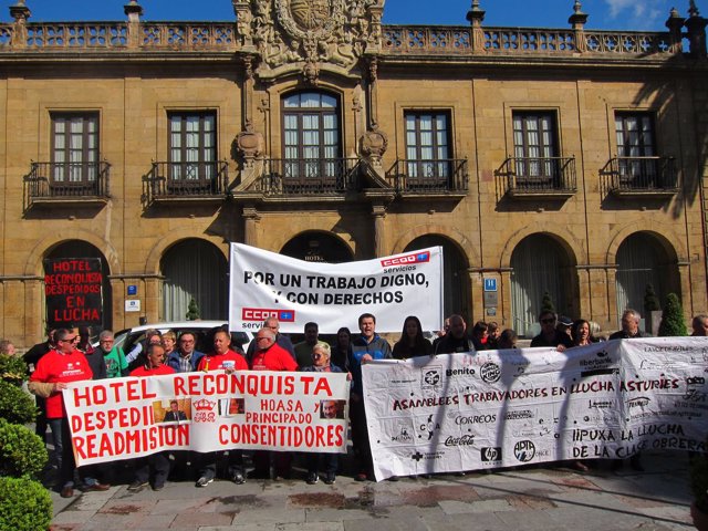 Movilización trabajadores Hotel de la Reconquista. 