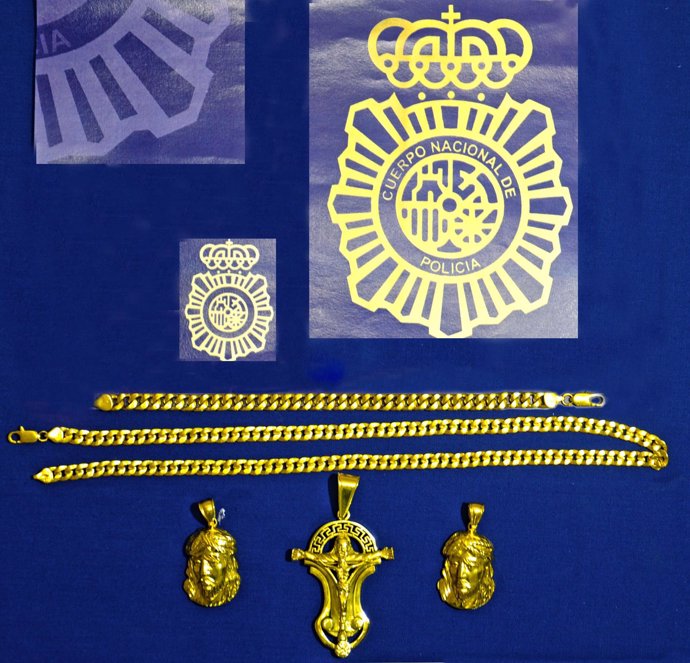 Imagen de las joyas falsas vendidas en los compro-oro