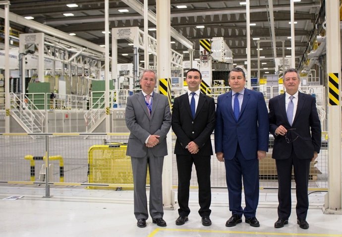 Visita del delegado del Gobierno en Andalucía a planta de Airbus en Puerto Real