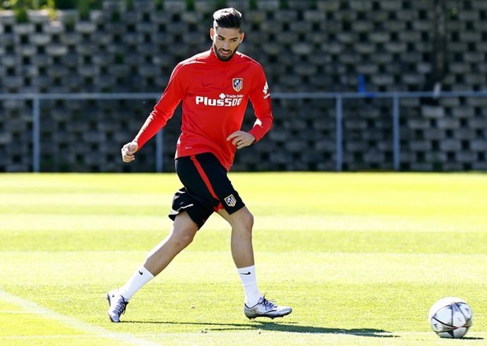 Yannick Carrasco entrenamiento Atlético