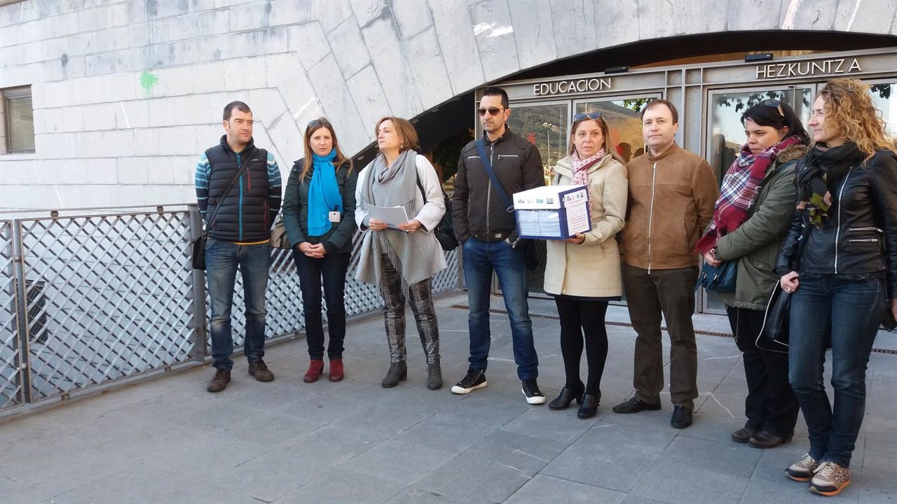 Representantes sindicales de la enseñanza concertada en Navarra.