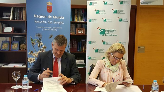 Firma de un convenio de Colaboración