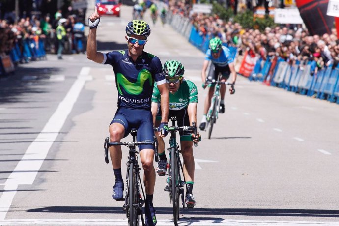 Dani Moreno (Movistar) gana en Asturias