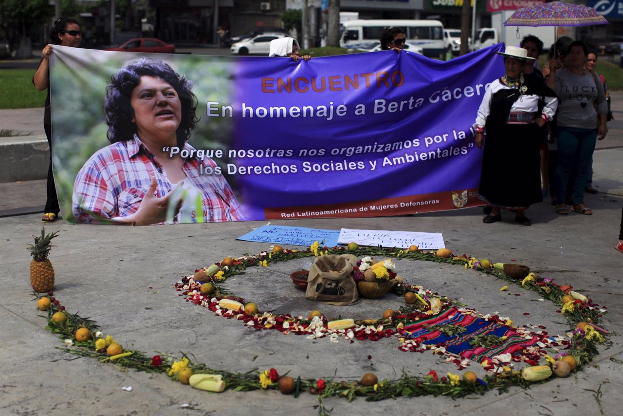 Acto de homenaje a la activista hondureña Berta Cáceres