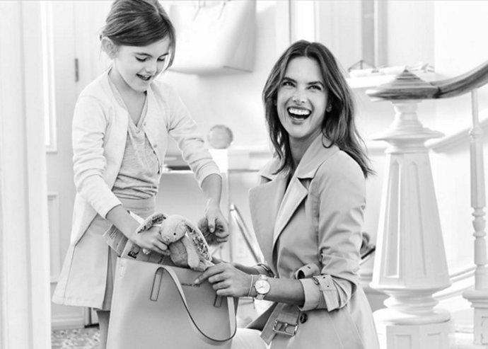 ANJA Y ALESSANDRA AMBROSIO PARA MICHAEL KORS/INSTAGRAM