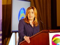 Susana Díaz: "El PSOE no puede ir con el PP a ningún sitio"