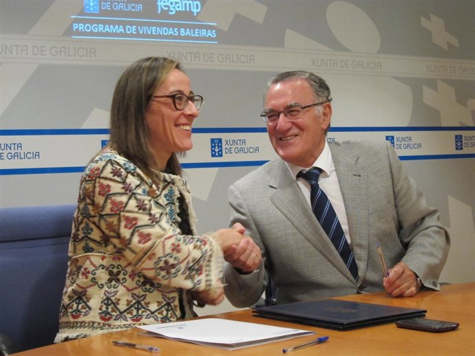 Conselleira de Vivenda, Ethel Vázquez, y presidente de la Fegamp, Alfredo García