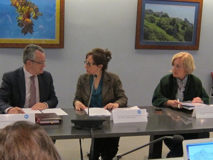 La consejera de Infraestructuras, Belén Fernández