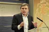 El PSOE exige la dimisión de Arias Cañete porque su esposa se benefició de la amnistía fiscal