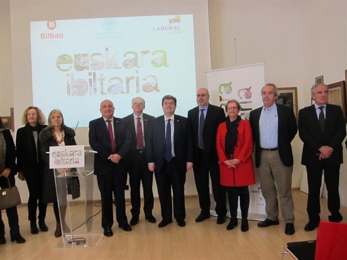 Presentación de una exposición en Bilbao.