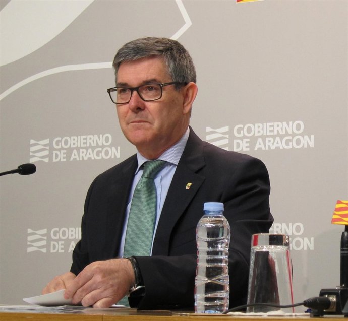 El consejero de Presidencia de Aragón, Vicente Guillén